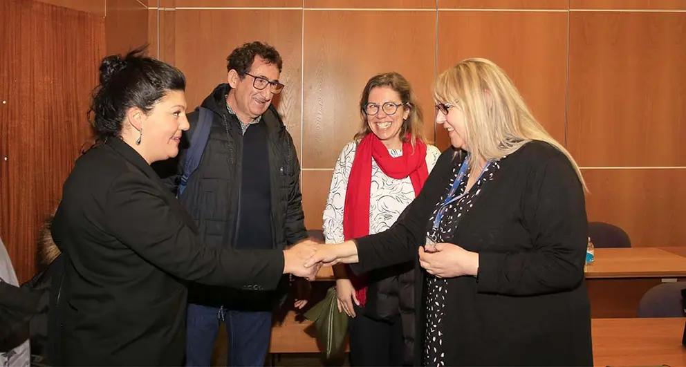 Esta delegación, encabezada por la gerente de la Asociación, Cristina García Souto, y por el diputado provincial Antonio Leira, mantuvo una reunión de trabajo con Michelle Gorman, directora gerente de Visit County Durham, y Graig Wilson, director de marketing y desarrollo turístico.