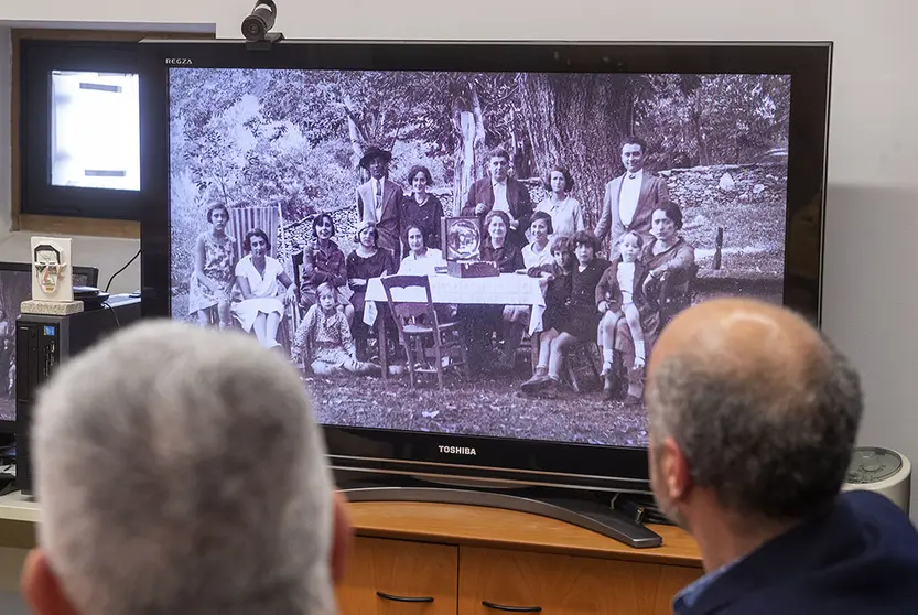 O secretario xeral de Política Lingüística, Valentín García, presenta o documental Persoas que alicerzan a nosa cultura: Vicente Risco, elaborado pola Fundación Vicente Risco ao abeiro do Fondo de Proxectos Culturais Xacobeo 21-22. 