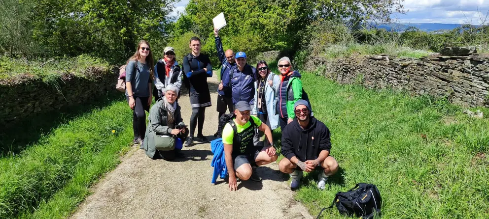 Baixo o lema 12 etapas, 12 retos, os participantes, co apoio do mentor ou mentora, que se adapta á realidade de cada emprendedor, melloran os seus proxectos e xeran contactos profesionais para avaliar o seu modelo de negocio.