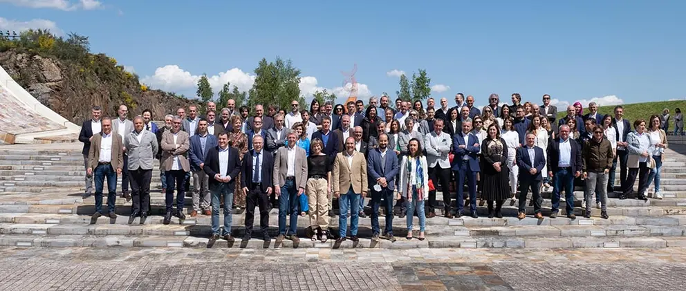 O vicepresidente primeiro e conselleiro de Presidencia, Xustiza e Turismo, Alfonso Rueda, e o conselleiro de Cultura, Educación e Universidade, Román Rodríguez, xunto coa directora de Turismo de Galicia, Nava Castro, presentan os Concertos do Xacobeo, Santiago de Compostela.