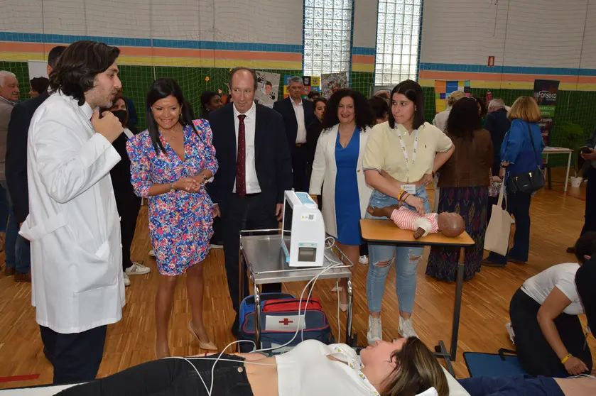 O director xeral de Centros e Recursos Humanos, Jesús Álvarez Bértolo, visitouna este mediodía.