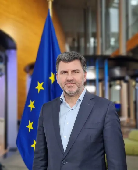 Nicol&aacute;s Gonz&aacute;lez Casares,  eurodeputado socialista.