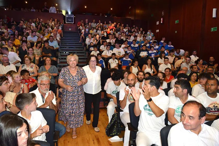 90 deportistas foron homenaxeados onte, con motivo do Día da Rosa, no acto Xoga Mos c@s Mellores.