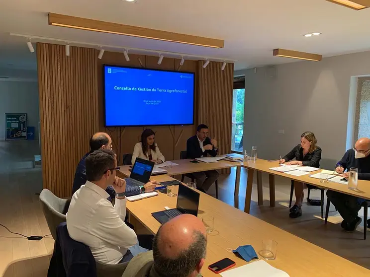 O conselleiro do Medio Rural presidiu esta tarde a sesión constitutiva do Consello de xestión da terra agroforestal, que coordina estes labores.