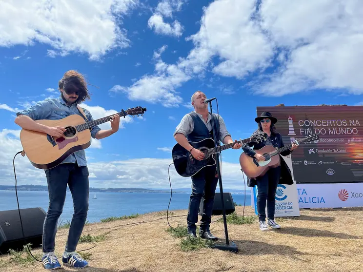 Conciertos da Fin do Mundo es un ciclo de conciertos concebido como una experiencia musical y turística diferente en el marco de la celebración del Xacobeo.