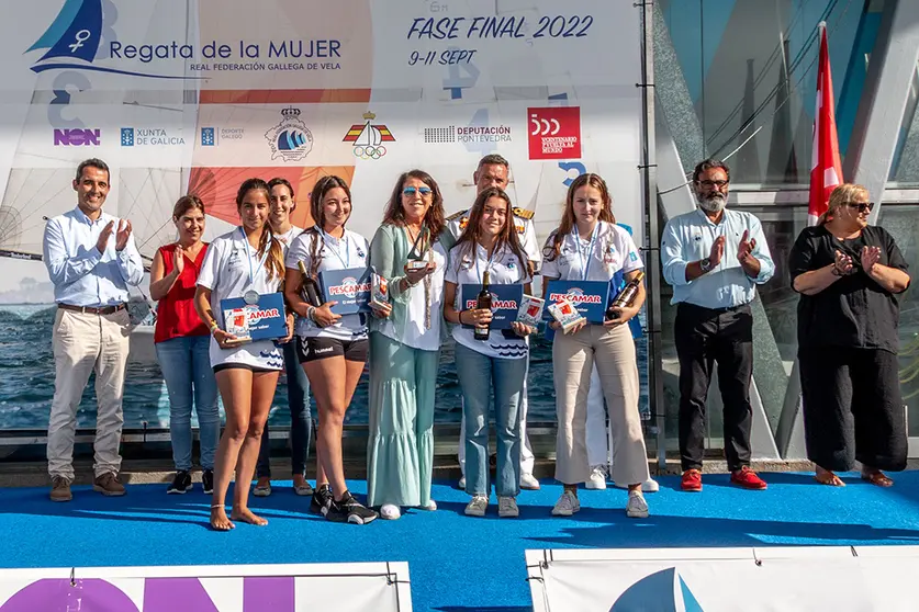 La tripulación gallega, segundas en la general. © LOLI CAMBA.