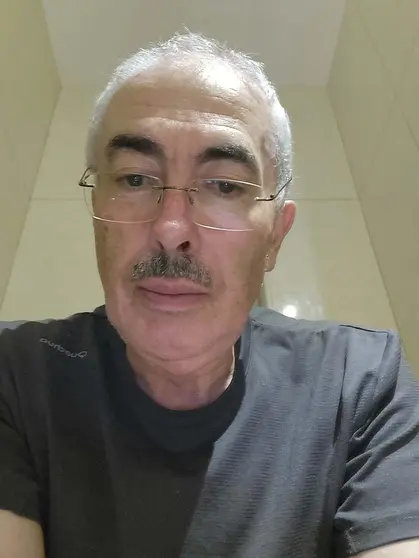 Américo Pereira, 36 años cultivando Orquídeas y con una colección de más de mil plantas.