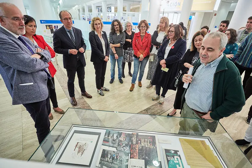 Inauguracion da exposicion “Ano Santo: o rexurdimento dun camino para todos e todas” no vestibulo da Biblioteca de Galicia, na Cidade da Cultura.
