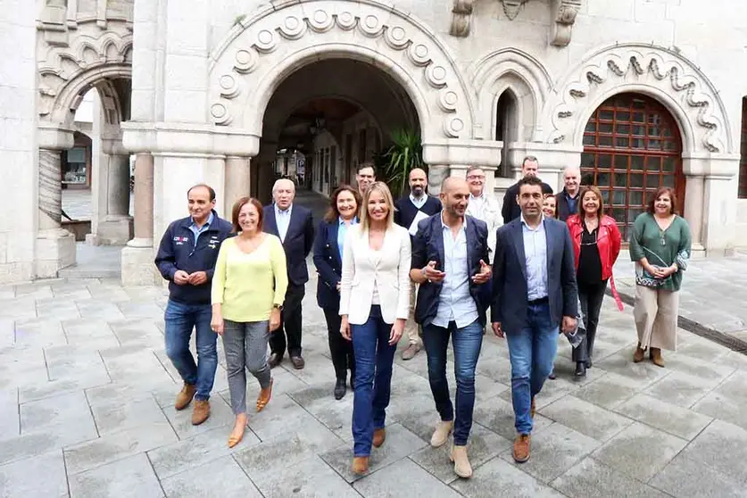 Los delegados territoriales de Vigo y Pontevedra, Marta Fernández-Tapias y Luis López, presidieron esta mañana a primera sesión conjunta de las dos Comisiones Territoriales de Coordinación de ambas áreas en la casa consistorial de O Porriño.