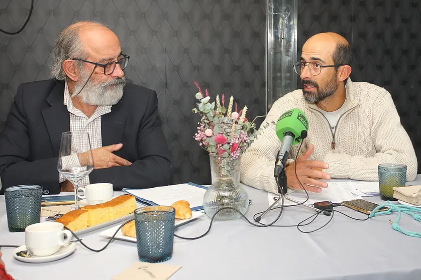 Francisco Hern&aacute;ndez y Ant&oacute;n Hen&aacute;ndez.