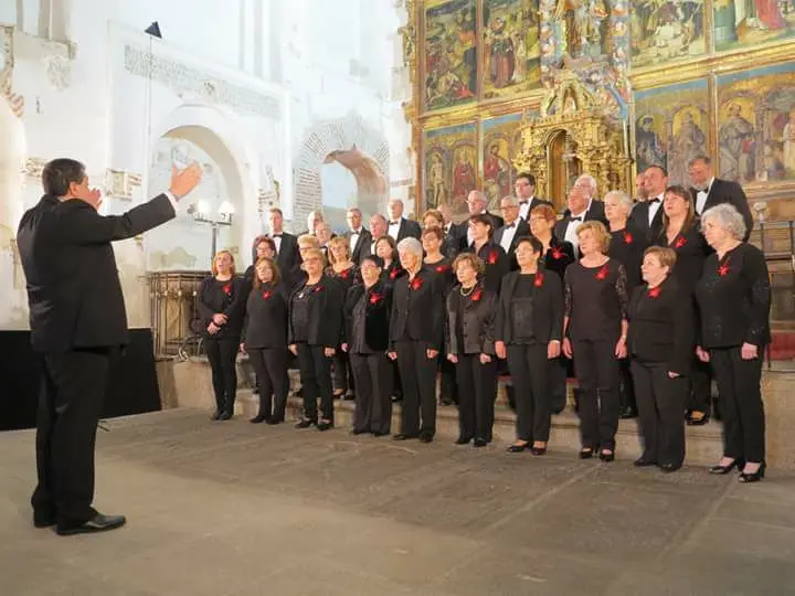 A Coral Polifónica de Arbo nunha actuación o pasado mes de setembro.