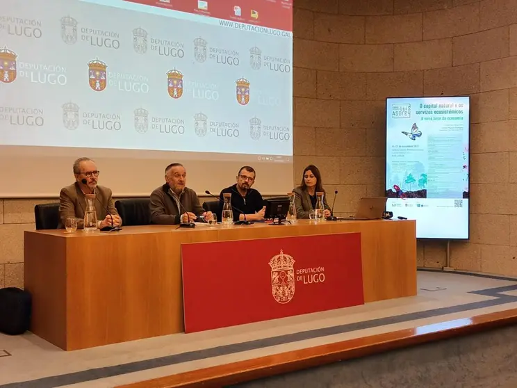 A directora xeral da Axencia Galega de Desenvolvemento Rural, Inés Santé, participou en Lugo no ciclo Luis Asorey sobre “o valor da paisaxe”.