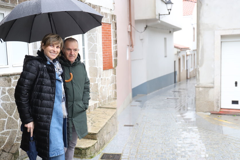 La directora de Turismo de Galicia, Nava Castro, visitó hoy las obras de embellecimiento llevadas a cabo en Corcubión al amparo de la orden de ayudas otorgadas en el año 2021 para llevar a cabo actuaciones de mejora de las infraestructuras turísticas.