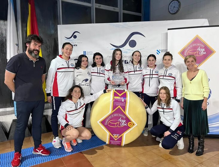 O equipo feminino do CN Ponteareas ascende a 1ª división.