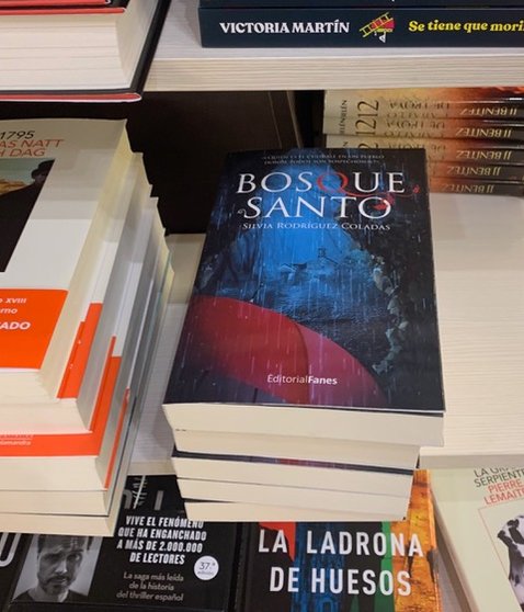 Bosquesanto y su autora, Silvia Rodríguez Coladas estarán en librería Santos Ochoa.
