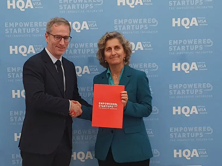 Ministra da Coesão Territorial, Ana Abrunhosa, recebe Carta de Compromisso para atração de empresários para o interior, Évora.