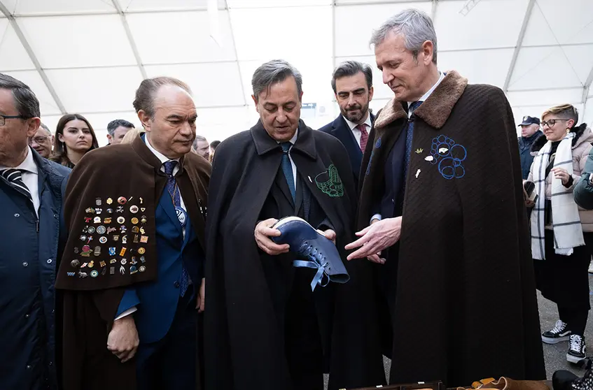 O presidente da Xunta participou na LV Feira do Cocido de Lalín, que tivo o xornalista José Ribagorda como pregoeiro desta edición.