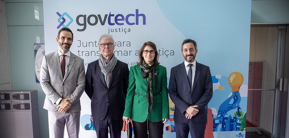 Ministro da Justiça, Catarina Sarmento e Castro, com os Secretário de Estado Jorge Alves Costa, Pedro Tavares e Eduardo Pinheiro, na apresentação do GovTech, Lisboa.