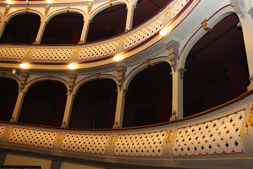 Interior do Teatro Diogo Bernardes.