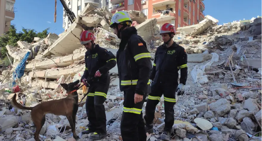 cartel A3_Mesa de trabajo 1_resized_20230411_0231587382