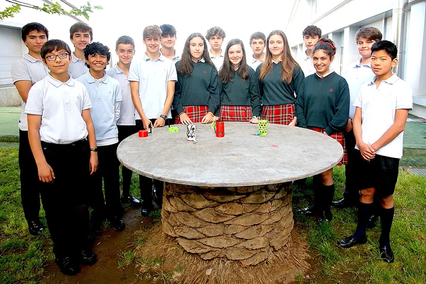 Los tres equipos y los minisatélites.