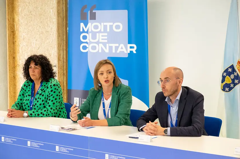 La conselleira de Política Social e Xuventude, Fabiola García, presidió hoy la primera reunión de este organismo de participación que tuvo lugar en la Cidade da Cultura.