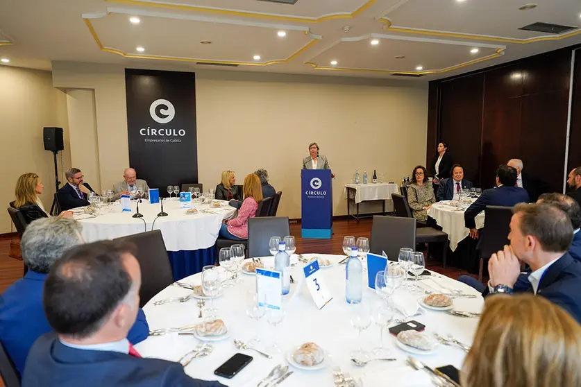 a conselleira do Mar participó en un desayuno-coloquio del VII Galicia Market Place sobre cuestiones relacionadas con la cadena mar-industria.