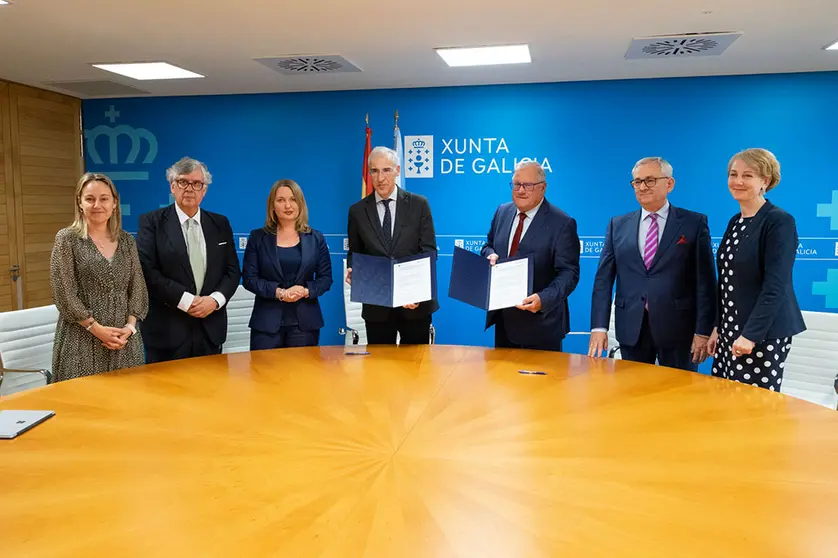  O vicepresidente primeiro e conselleiro de Economía, Industria e Innovación, Francisco Conde, manterá un encontro cunha delegación da Cámara de Comercio Polaco-Española. 
  
foto xoán crespo
