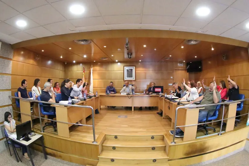 Pleno Presupuestos, durante a votación.