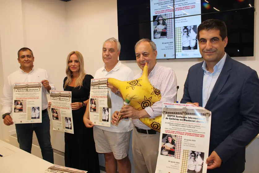 El delegado territorial de la Xunta en Ourense, Gabriel Alén, participó esta mañana en la presentación de la 38ª Reunión Internacional de Gaiteros en Monterrei que se desarrollará los próximo 25 y 26 de agosto en el Castelo de Monterrei.