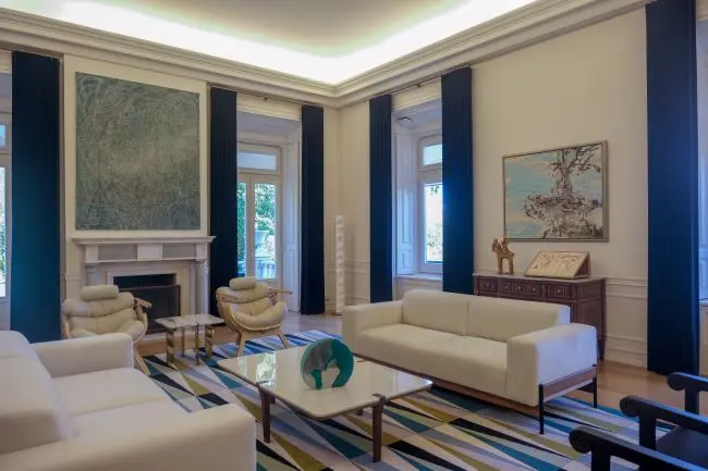 A Coleção Manuel de Brito fica na Residência Oficial do Primeiro-Ministro até setembro de 2024.