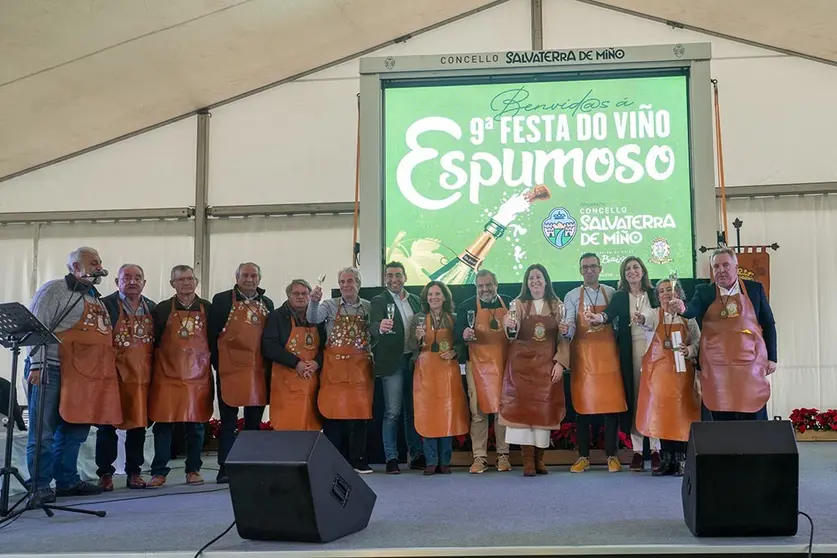 A vicepresidenta segunda e conselleira de Medio Ambiente, Territorio e Vivenda asistiu hoxe á clausura da IX Festa do viño espumoso da D.O. Rías Baixas.