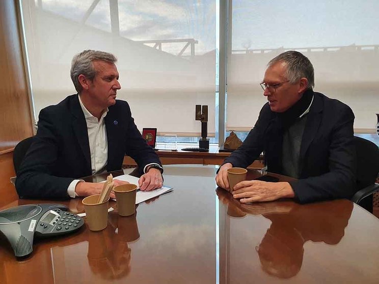 O presidente da Xunta, Alfonso Rueda, reuniuse co CEO de Stellantis, Carlos Tavares.