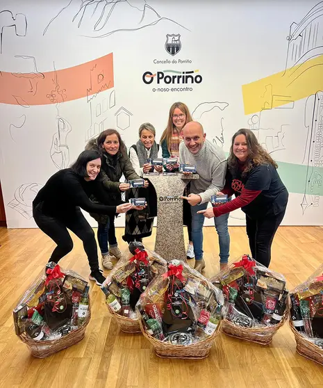 •	O Concello sortea o vindeiro venres cinco cestas entre as persoas que fixeron as súas compras no comercio de proximidade.