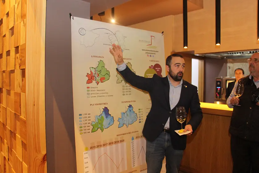 Alejandro Paadín explica las principales características de la DO Monterrei.