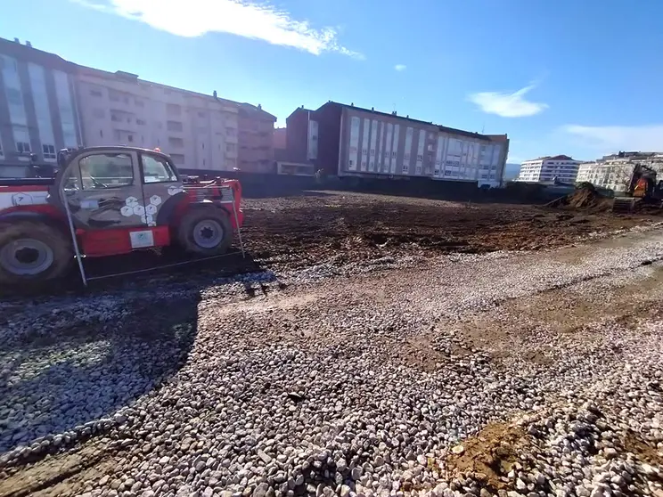 O concello autoriza o inicio das obras da nova superficie comercial do parque da Curuxeira.