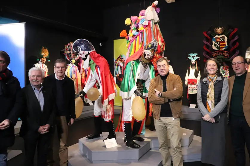 O conselleiro de Cultura informa nunha reunión con representantes de varios entroidos de que o DOG publicará a vindeira semana a incoación do expediente.