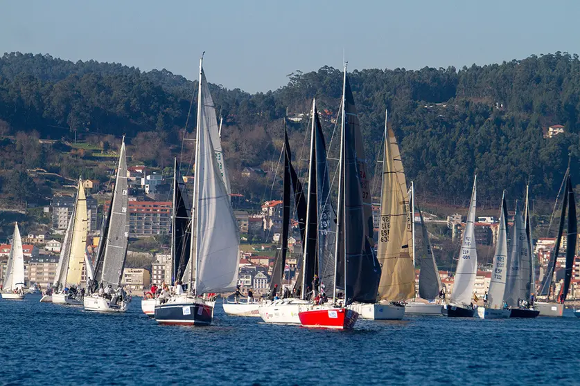 Salida de la etapa disputada este sábado © ISMAEL FERRADÁS.