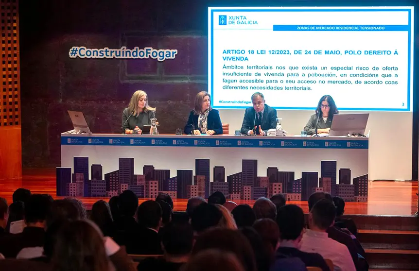 A vicepresidenta segunda e conselleira de Medio Ambiente, Territorio e Vivenda en funcións participou nun encontro informativo sobre o mercado da vivenda.