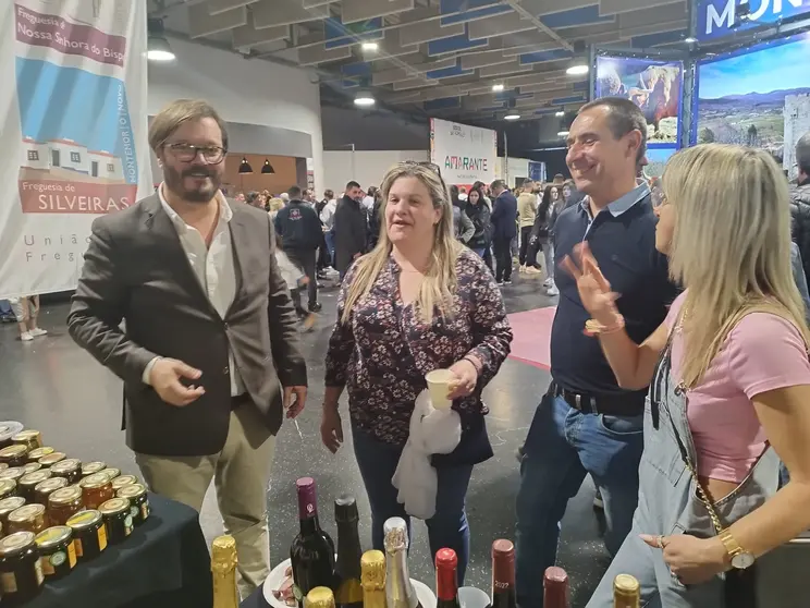 A comitiva de Ponte de Lima acompanhada pelo Presidente da Câmara Municipal de Ponte de Lima, Vasco Ferraz.