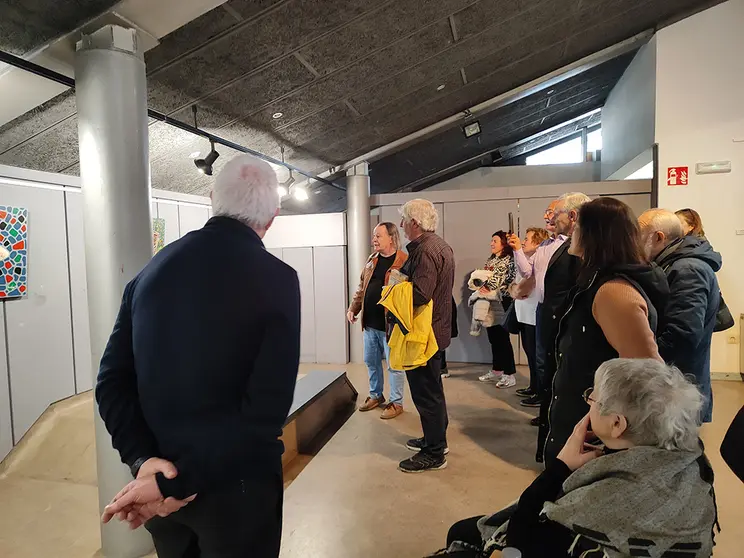 'Transfiguración da materia', un conxunto de obras pictoricas nas que incorpora materiales de refugallo para transformalos en obras de arte.