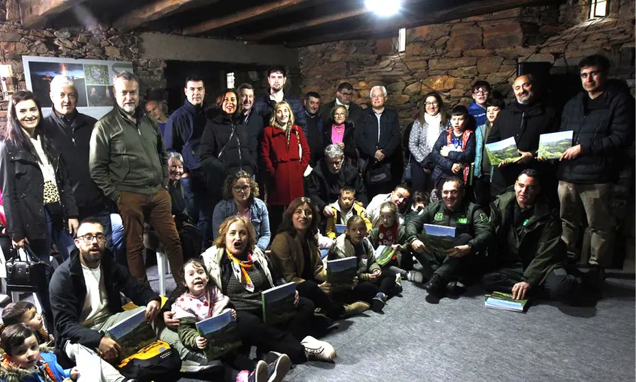 La conselleira de Medio Ambiente e Cambio Climático asistió a la presentación del libro.