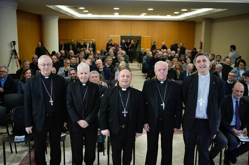Los obispos de Galicia en la presentación de la memoria.