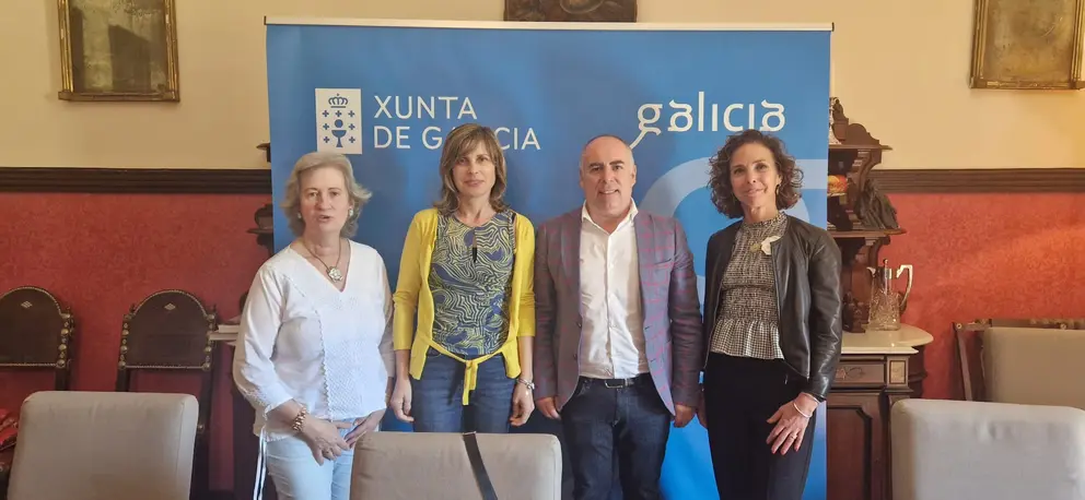 Javier Touris, Nava Castro e Carmen Salinero do Areeiro.