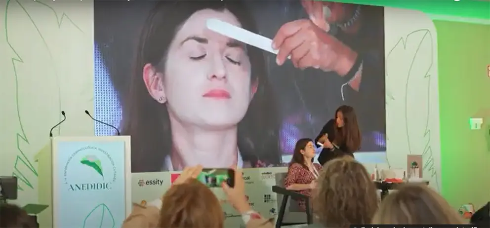 Vitíligo, acné, rosácea, heridas, procesos oncológicos o alopecias son algunas de las alteraciones cutáneas que más se benefician del uso del maquillaje terapéutico.