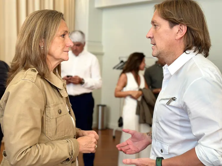 Luisa Sánchez e o  recoñecido .futbolista Michel Salgado