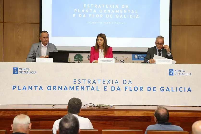 La conselleira del Medio Rural, María José Gómez, presentó los datos del sector en el que Galicia.