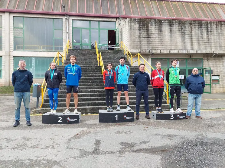 Podio absoluto, homes e mulleres.