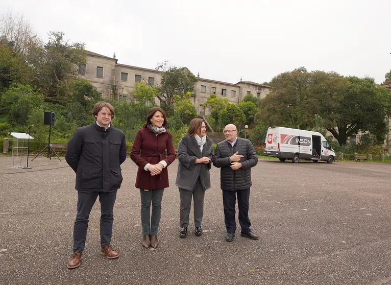 Las autoridades de la Xunta.