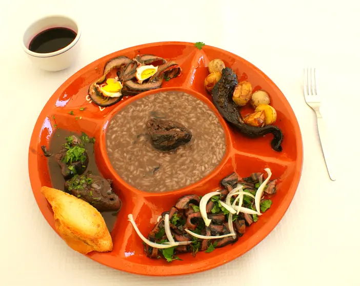 Lampreia fresca e requintada: Diretamente do rio Minho para a sua mesa no festival gastronómico.